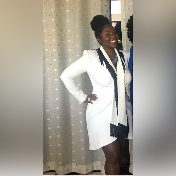 BCBGMaxAzria Cream White Fringe Blazer Dress Great Condition Sz M - Picture 5 of 6